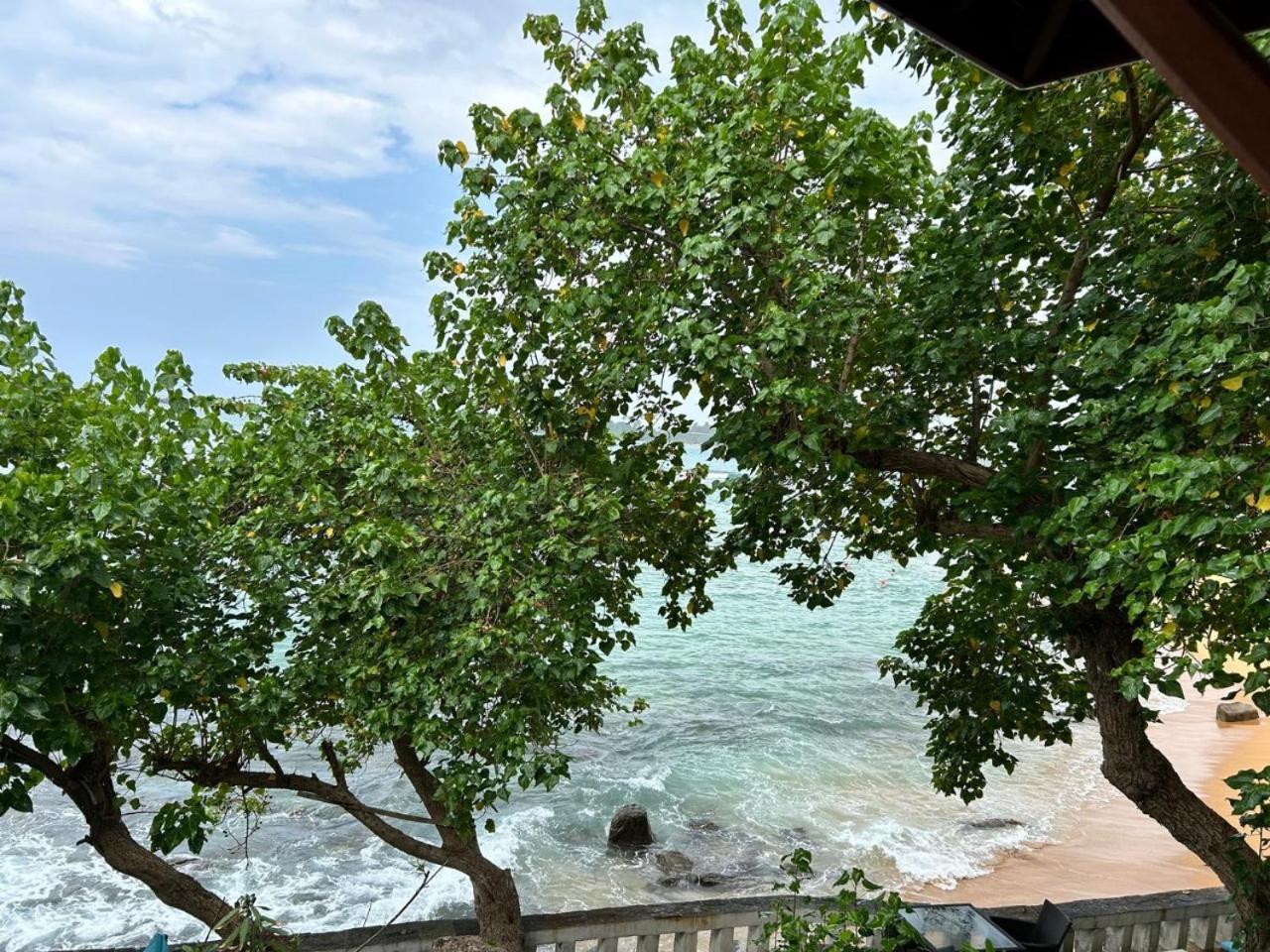 Sun N Sea Hotel Unawatuna Buitenkant foto