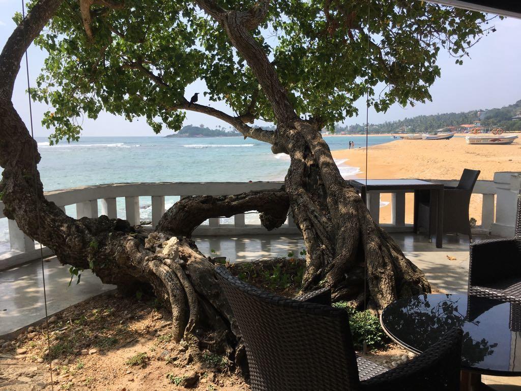 Sun N Sea Hotel Unawatuna Buitenkant foto